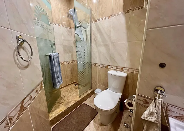 Aparthotel Luxury Beachfront Studio- Foreign Nationals Only