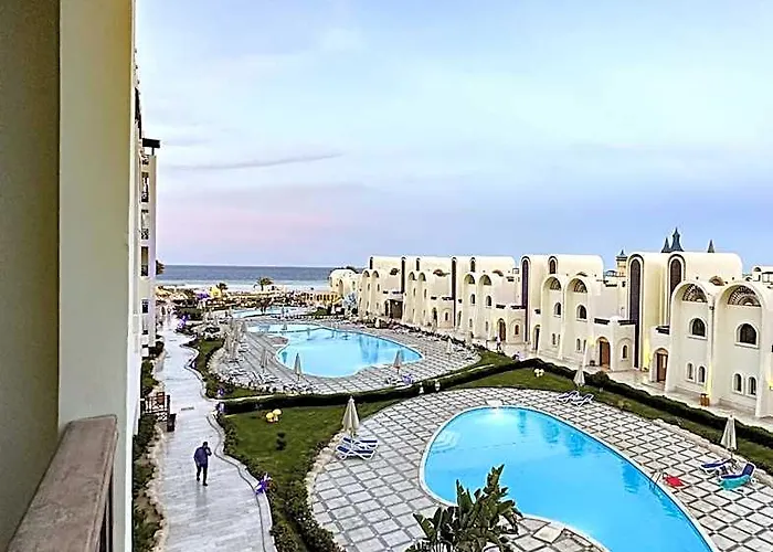 Luxury Beachfront Studio- Foreign Nationals Only Aparthotel Hurghada