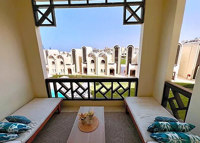 Luxury Beachfront Studio- Foreign Nationals Only 4* Hurghada